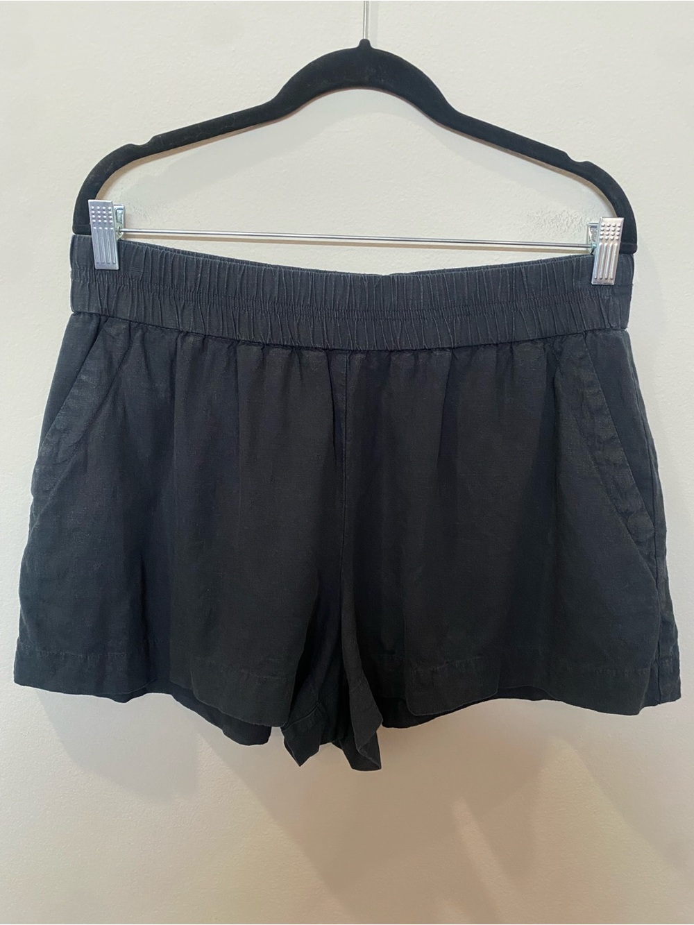 A New Day Casual Black High-Waist Elastic Linen Blend Shorts with Side Pockets - Picture 2 of 5